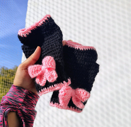 Cozy Bow Mittens